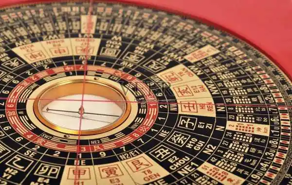 紫薇命盤詳解(免費版) 個人紫薇命盤詳解(免費版)